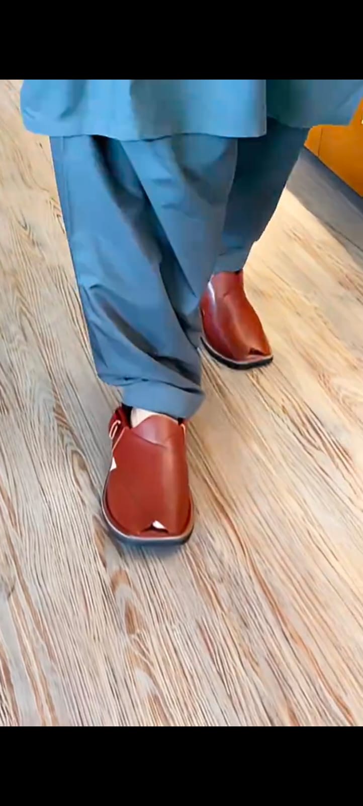 Men's Charsadda Peshawari sandel - Brown